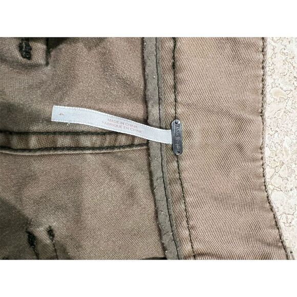 Free People Women's Utility Shorts Beige Size 4 Raw Hem Patch Detail - Picture 3 of 4